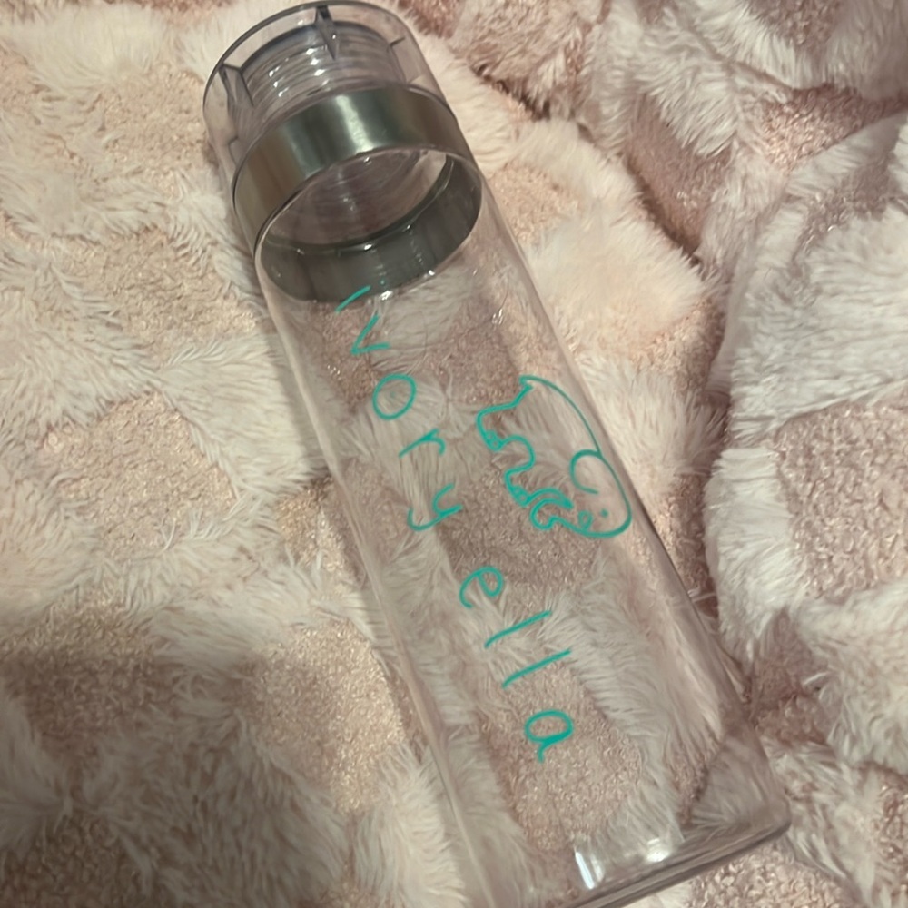 Ivory Ella Water Bottle